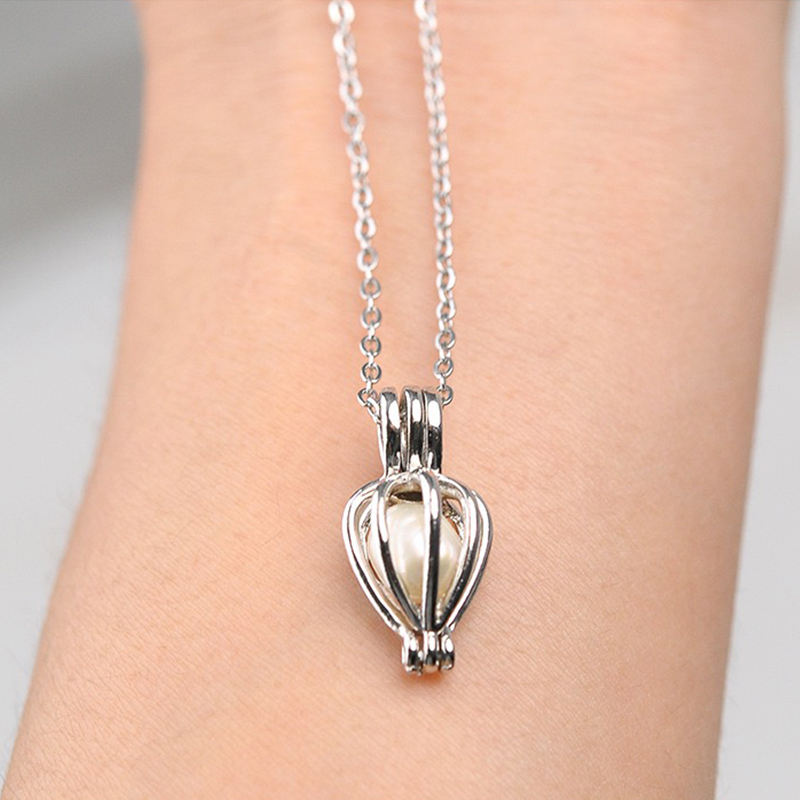 Oyster Pearl Love Necklace